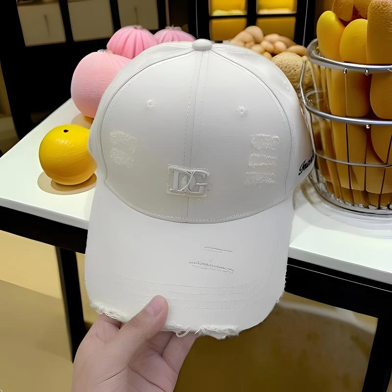 新款时尚棒球帽刺绣破洞做旧潮流百搭鸭舌帽韩版休闲时尚帽子
