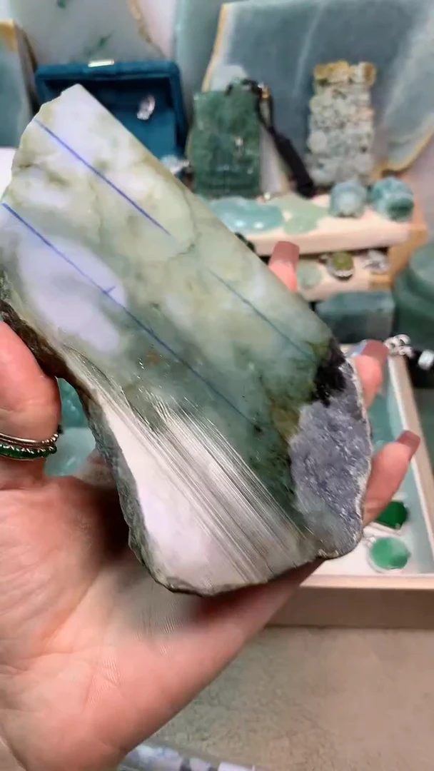 【闪购商品】翡翠挂件未镶嵌缅甸A货翡翠