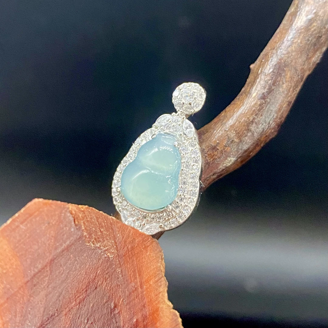 【小东翡翠】天然A货翡翠时尚气质款式葫芦吊坠 娟娟推荐新粉必拍