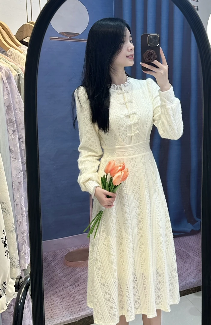 清不加【盘扣】高品质五金女蕾丝打底连衣裙女显瘦白色毛衣裙新中式