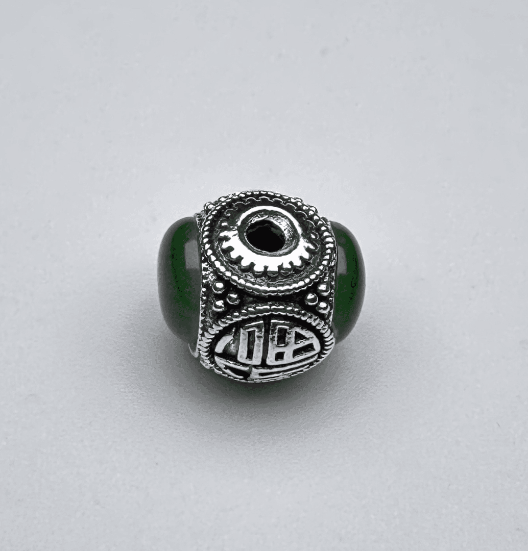 002号绿色镶嵌汉文珠文玩配饰尺寸12mm