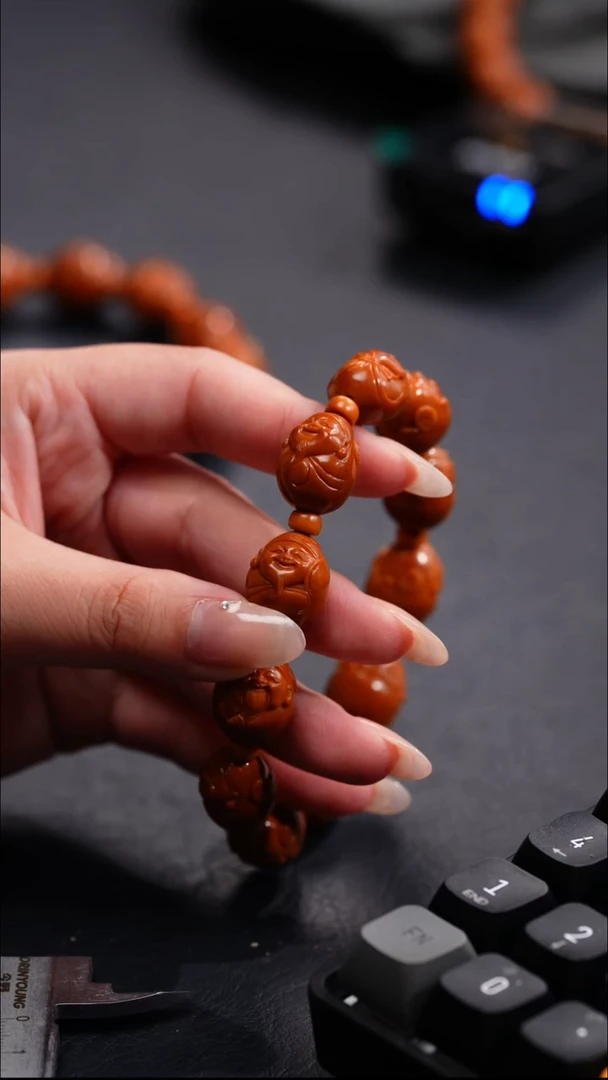 【闪购商品】橄榄核吊坠橄榄核