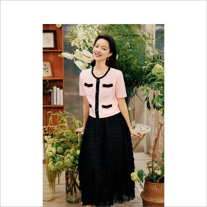 Goodland美地夏季新款A字压褶小黑裙网纱半身裙LC34250160