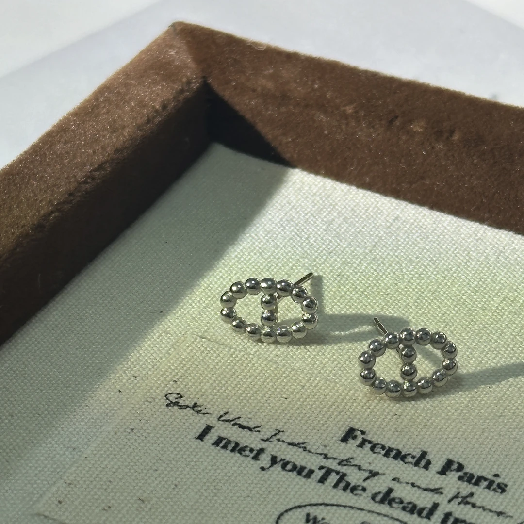 925银耳饰 猪鼻子款简约设计通勤百搭耳钉