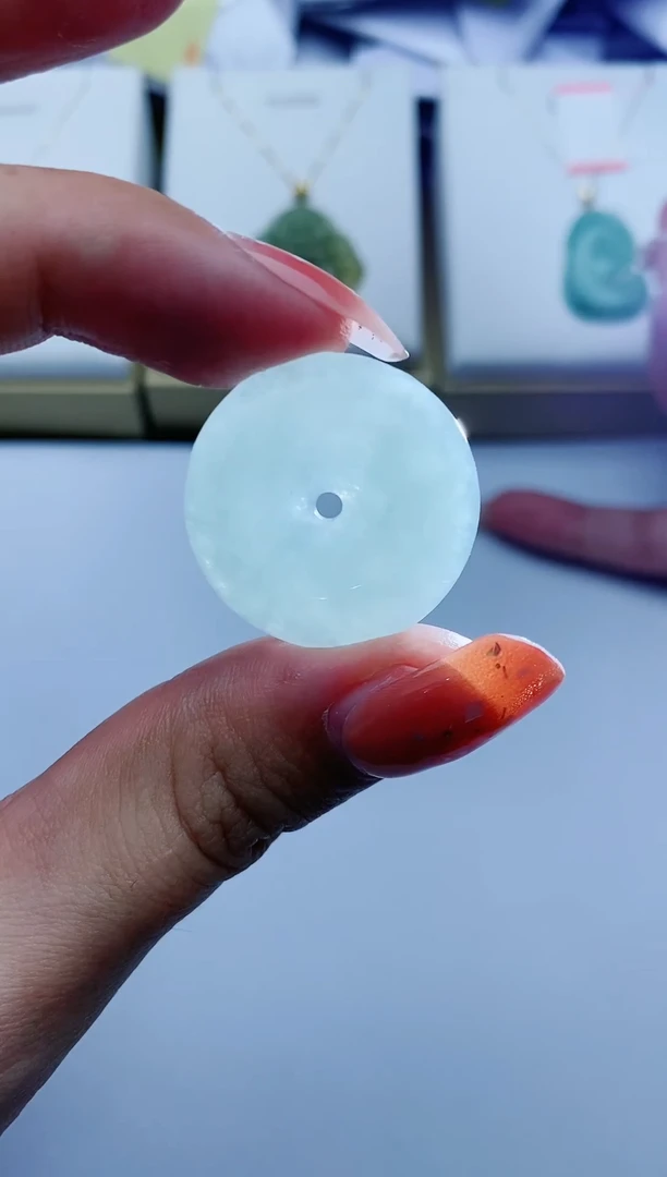 【闪购商品】翡翠颈饰未镶嵌1