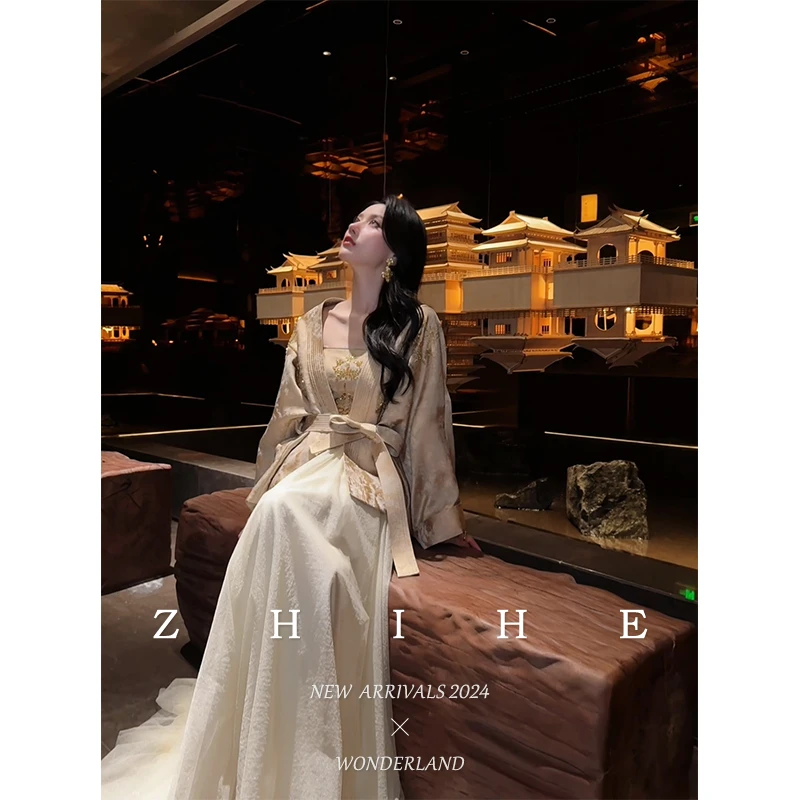 无艳一禾【唐宫宴】囍嫁系列 优雅织金提花刺绣唐装外套吊带+半裙