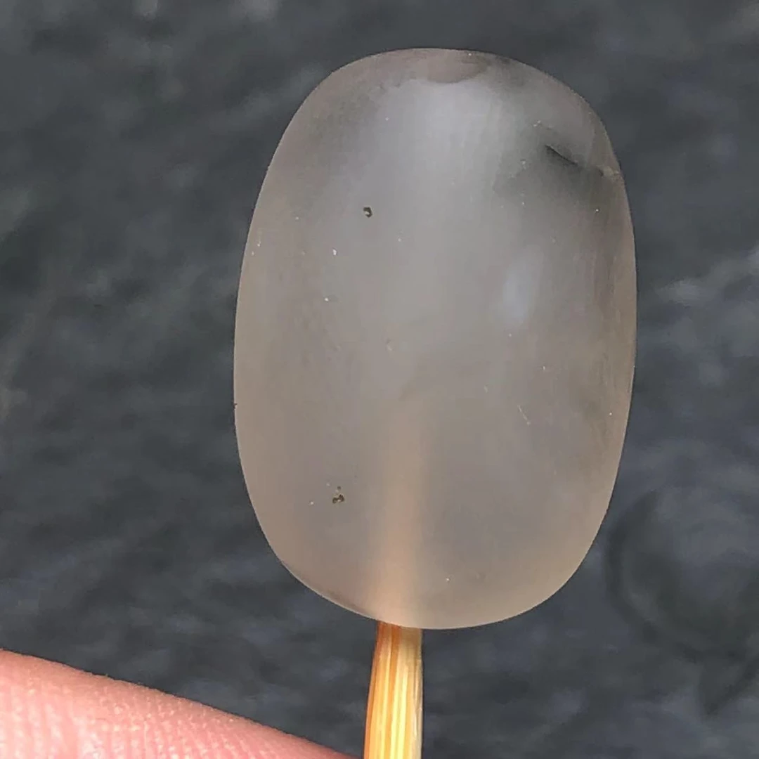 天然原矿南红玛瑙荔枝冻随形背云配饰，长20宽14.2厚9.7毫米