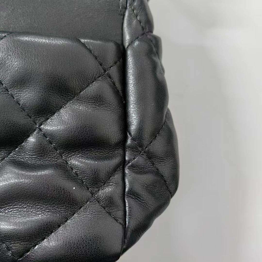 真好看啊~红宝石包包