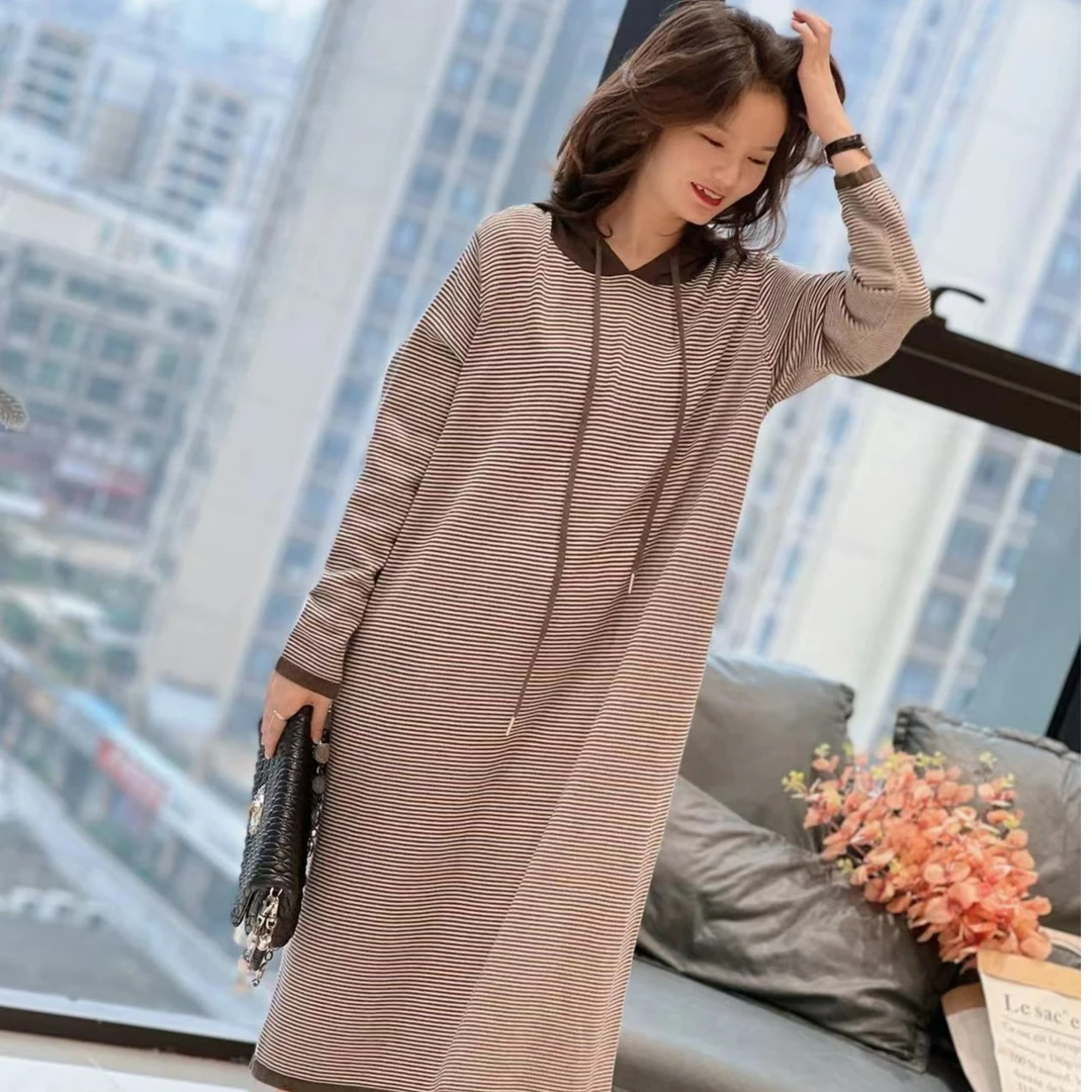 JS  340  原创设计走秀显瘦带帽一体拼接色连衣裙