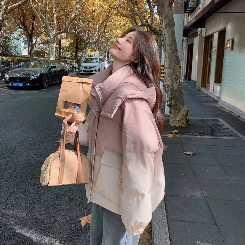 粉色渐变今年流行超好看羽绒服女短款2024冬新款设计感面包服外套