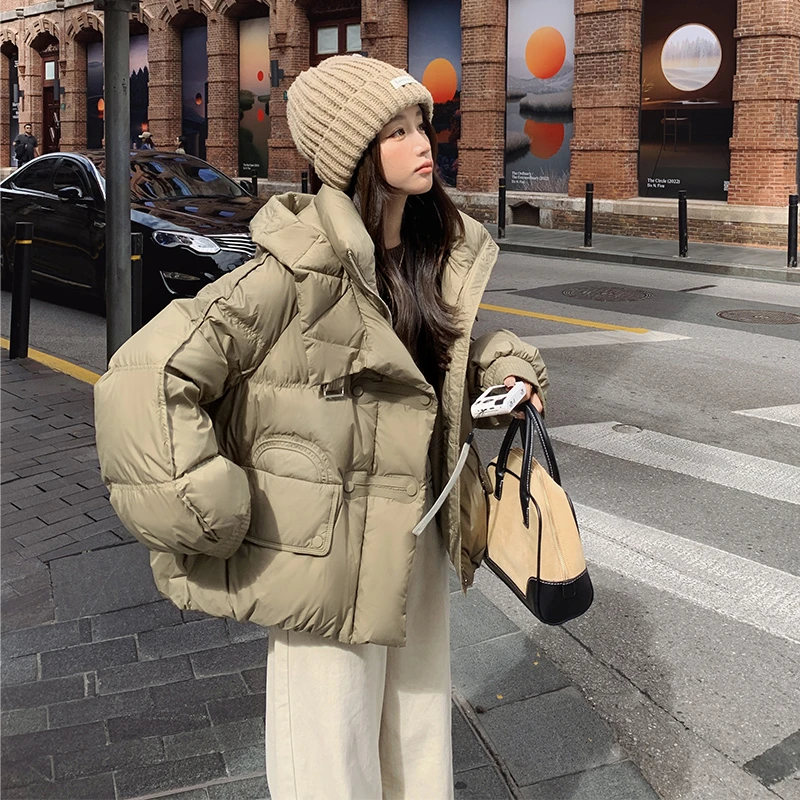 韩系连帽面包服女短款2024冬新款今年流行设计感白鸭绒保暖羽绒服