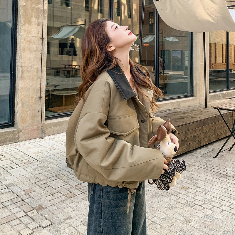 卡其撞色翻领内胆羽绒服2025新款女冬小个子工装厚夹克白鸭绒外套