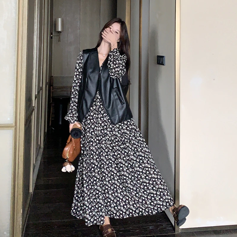 韩系Pu皮马甲碎花裙套装女2024秋季新款高级感氛围感超好看两件套