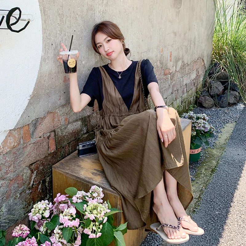 法式拼接假两件T恤背带连衣裙女夏季新款显瘦宽松大码遮肚子长裙