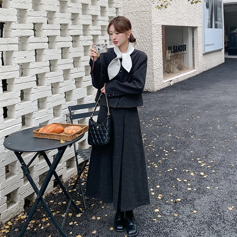 领结设计西装套装裙女冬季高级感大方得体一整套保暖加厚毛呢套装