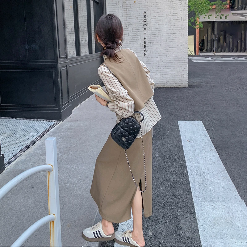韩版卡其色马甲套装裙女2025春季新款设计感条纹衬衫半身裙三件套