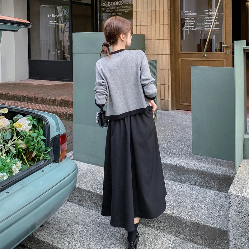 撞色针织拼接吊带连衣裙套装女2024秋新款开衫休闲中长款两件套裙