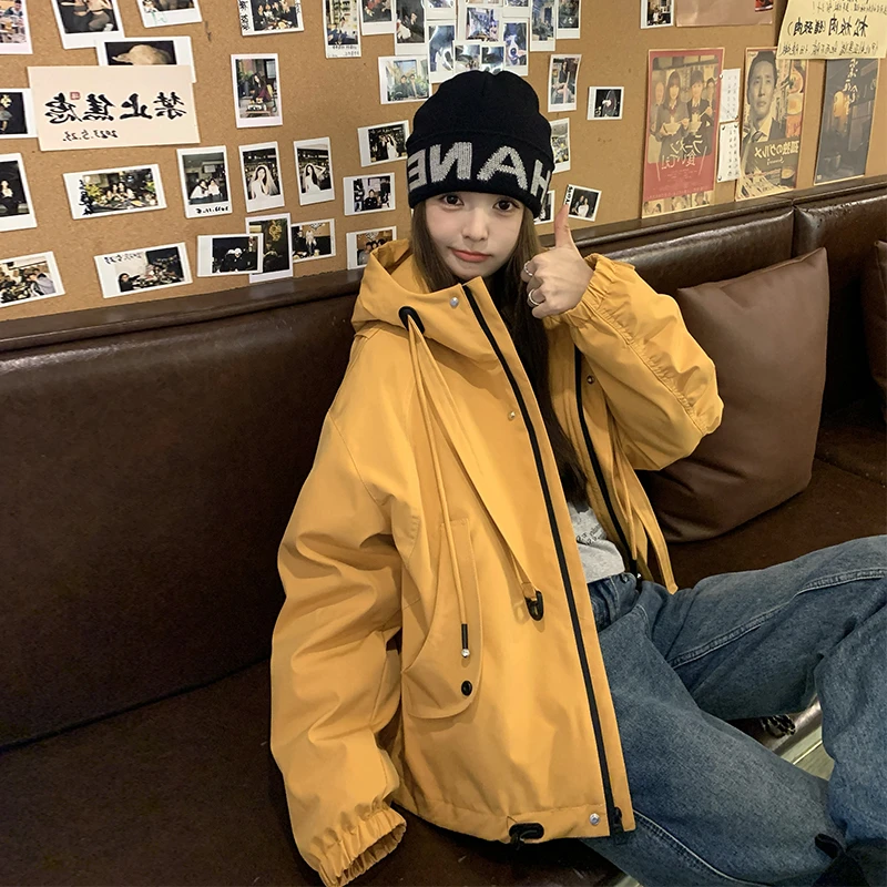 黄色超好看连帽冲锋衣派克服女2025冬季新款小个子工装加厚羽绒服