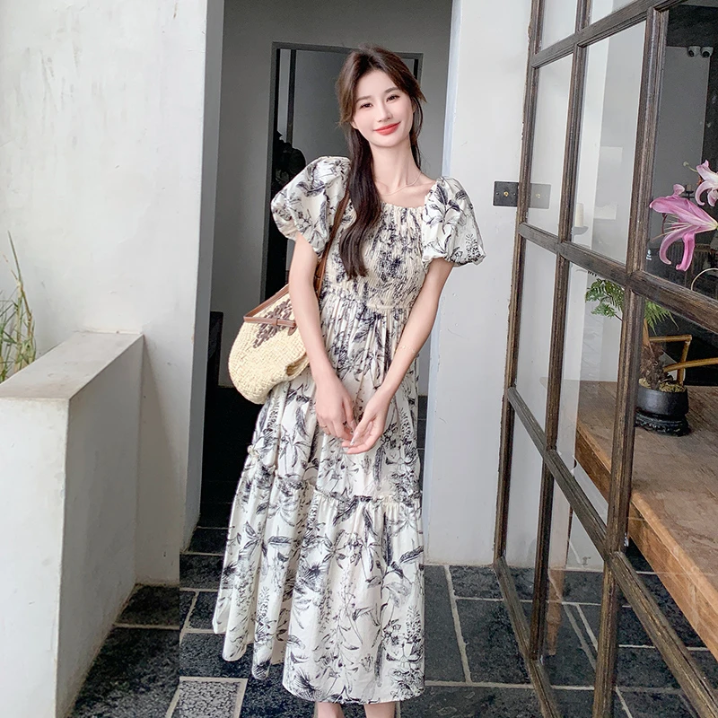 新中式国风方领连衣裙女夏季国风复古印花甜美泡泡袖气质收腰裙子