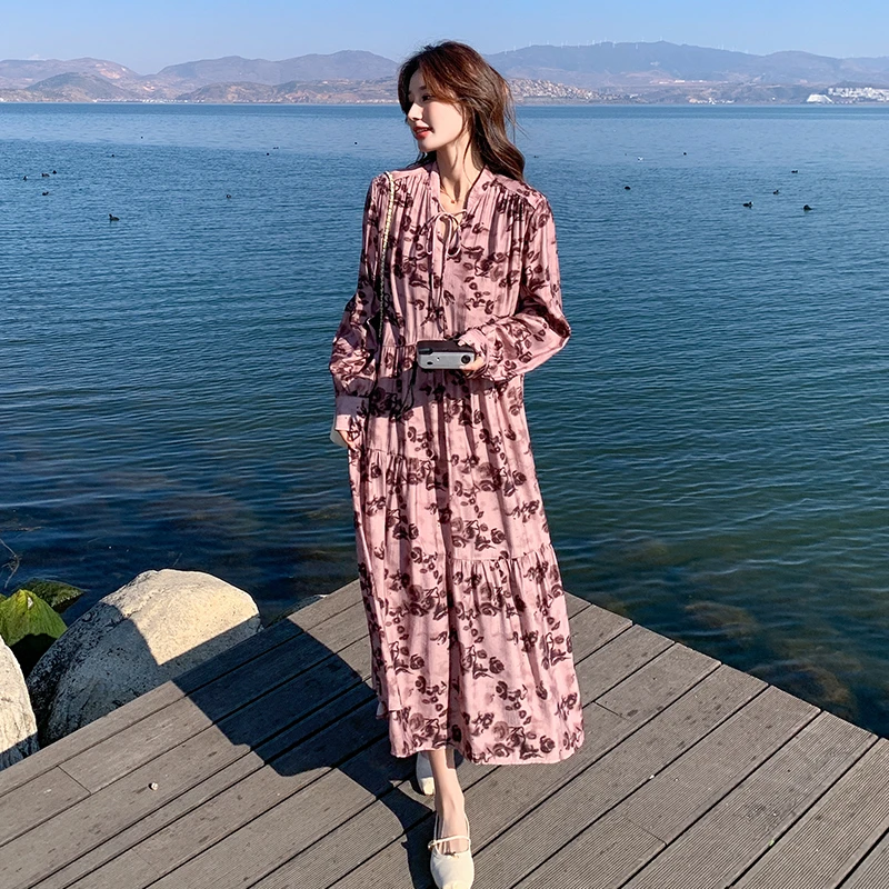 法式高级感碎花连衣裙女早秋2024新款超好看显瘦时尚气质宽松长裙