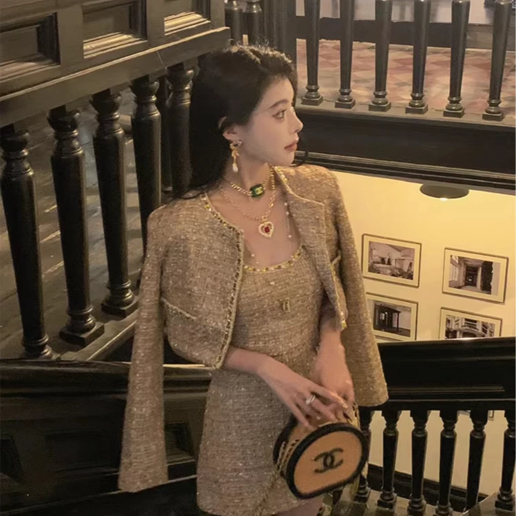 【爱比】重工金光闪闪大码吊带裙小开衫套装微胖mm显瘦胖妹妹两件套