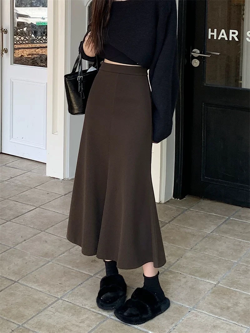 毛呢新款女装鱼尾百搭长裙子咖色复古高腰显瘦设计感包臀半身裙潮