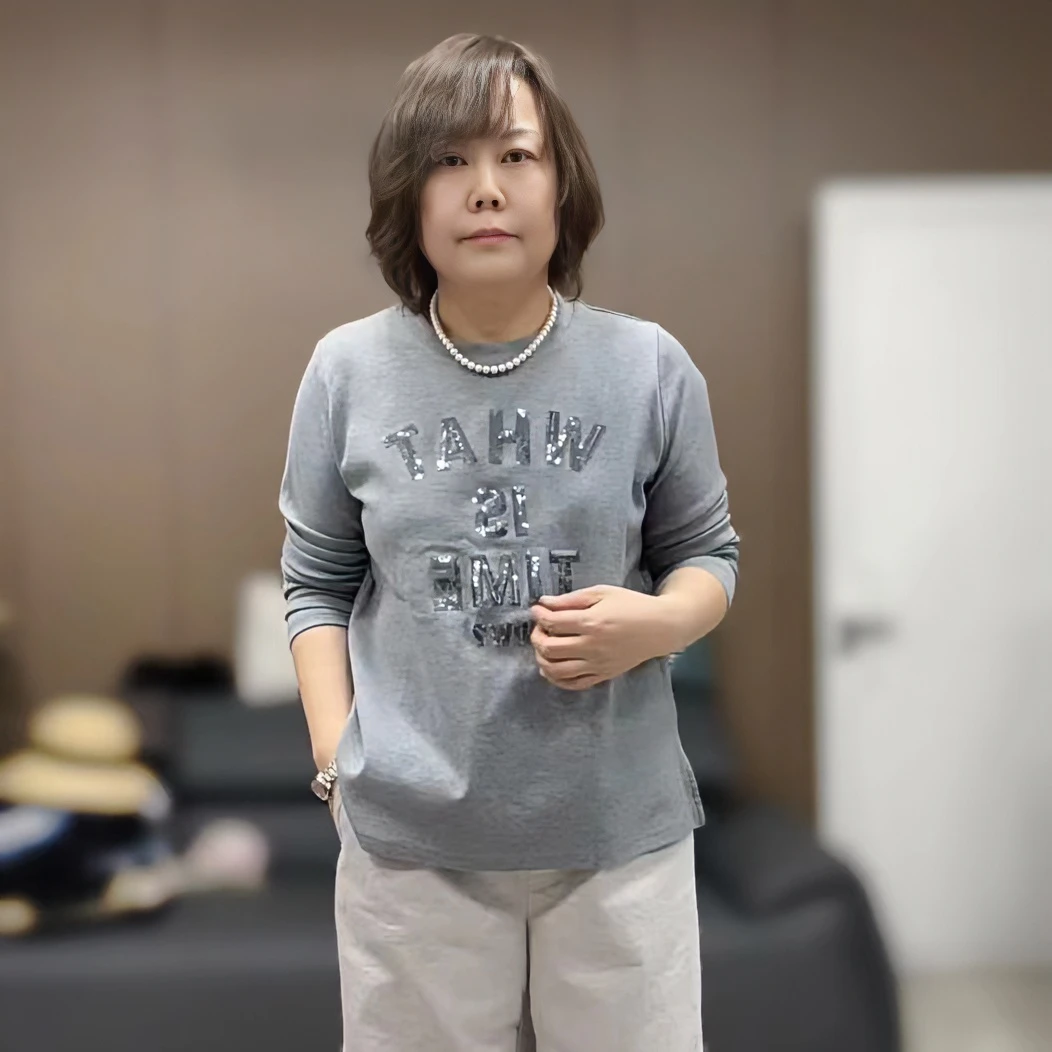 【xineba3】韩国圆领亮片字母T恤2024新款女士休闲洋气舒适百搭大码