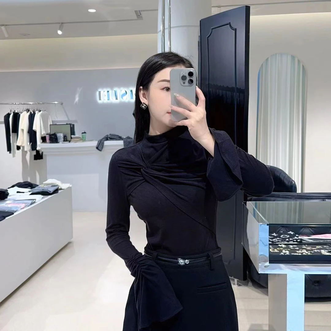 2024秋冬新品轻奢气质名媛时尚小众修身显瘦半高领扭结设计感上衣