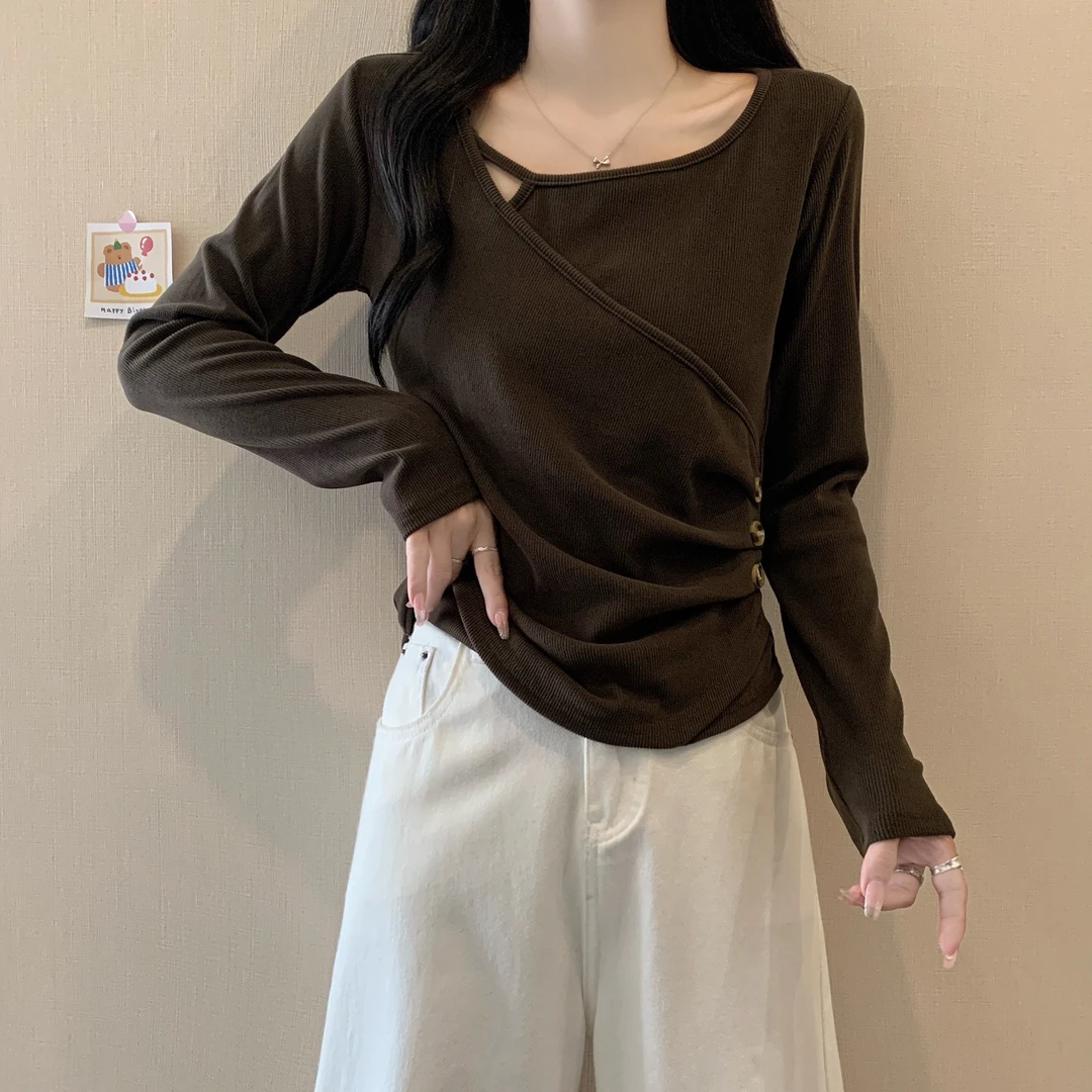 大码女装秋冬新款胖妹妹宽松遮肚子不规则褶皱辣妹显瘦长袖上衣女