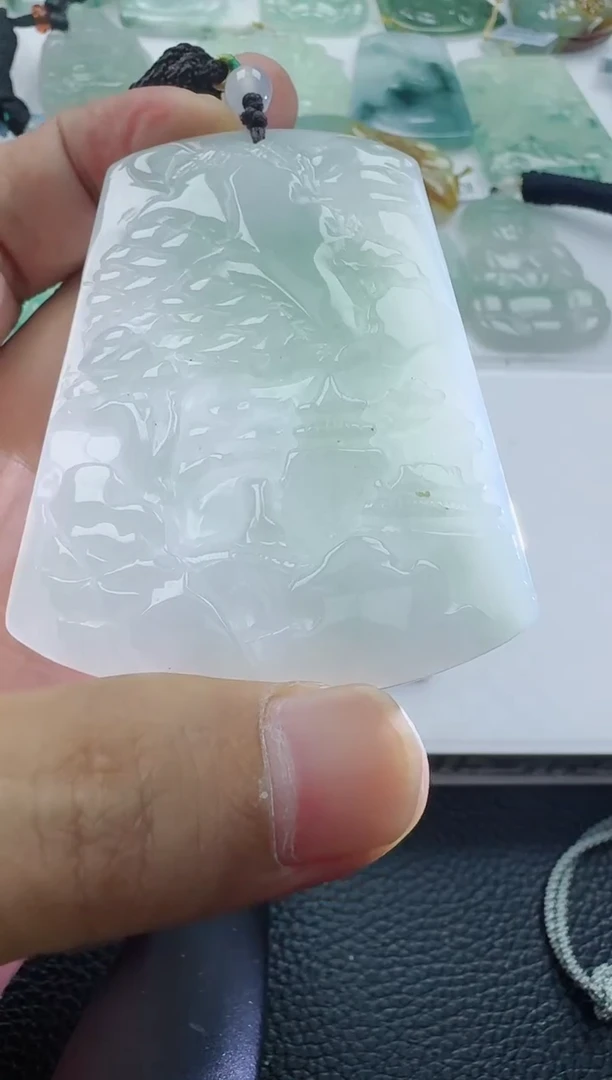 【闪购商品】翡翠吊坠(不含链)未镶嵌1