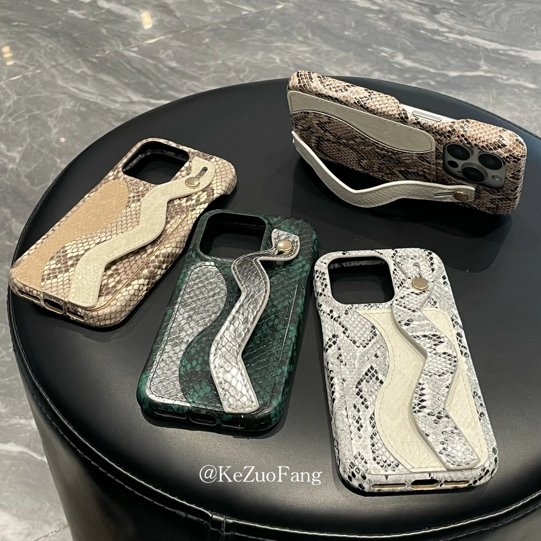 蛇纹腕带手机壳iPhone16promax苹果15防摔14高级感13气质12保护套