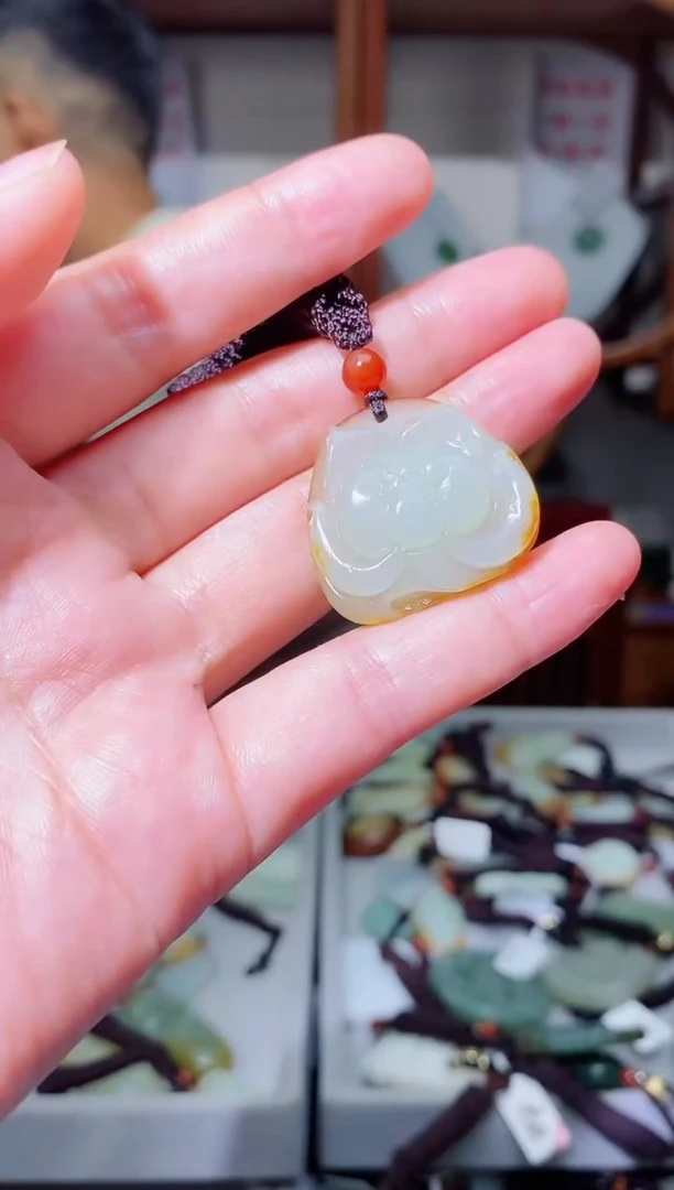 【闪购商品】和田玉颈饰未镶嵌1
