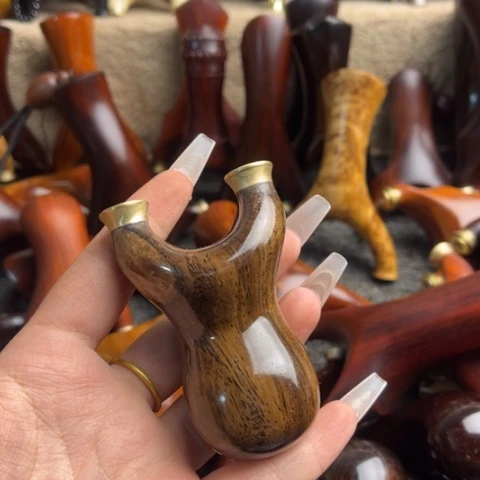 樟科（黄金檀）瑕疵30