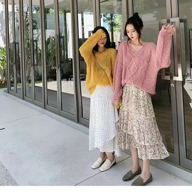 D家 韩系镂空破洞V领毛衣女宽松慵懒风薄套头针织衫 XP09