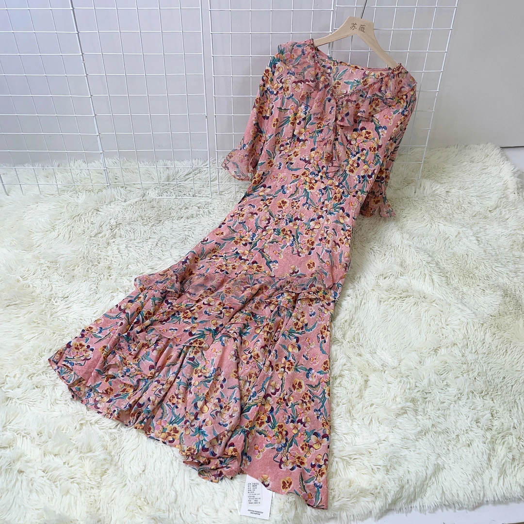 D家 法式碎花V领复古裙子气质收腰显瘦连衣裙  8829  XP46