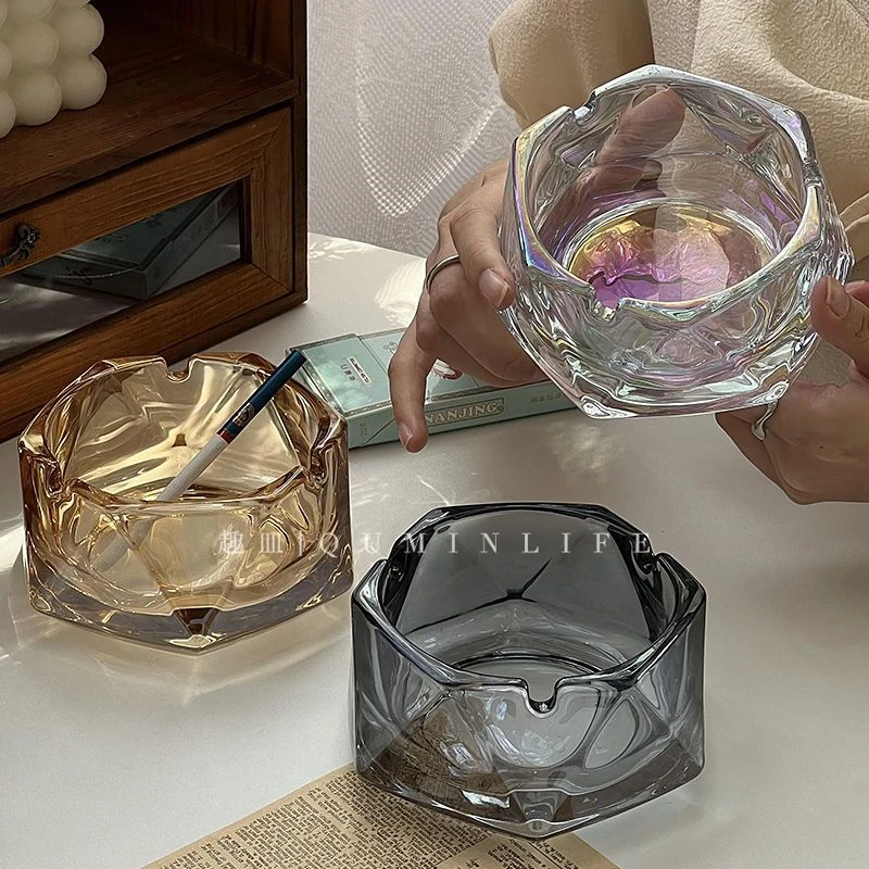 【1个】实用生活百货用品居家小商品新人专享福利高级感玻璃烟灰缸