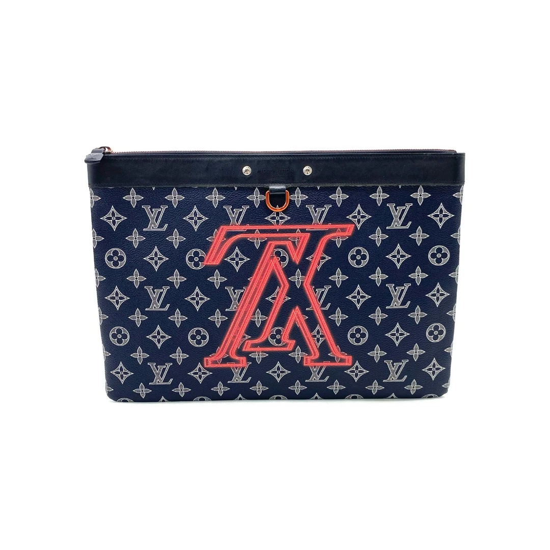 95新 LouisVuitton/路易威登 限量倒V手拿包 尺寸35/24