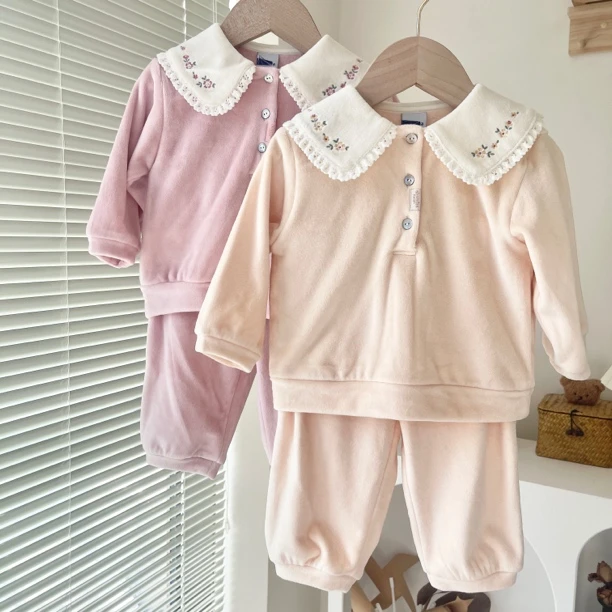 韩单 abs 24冬款 绒绒 刺绣翻领 精致两色套装