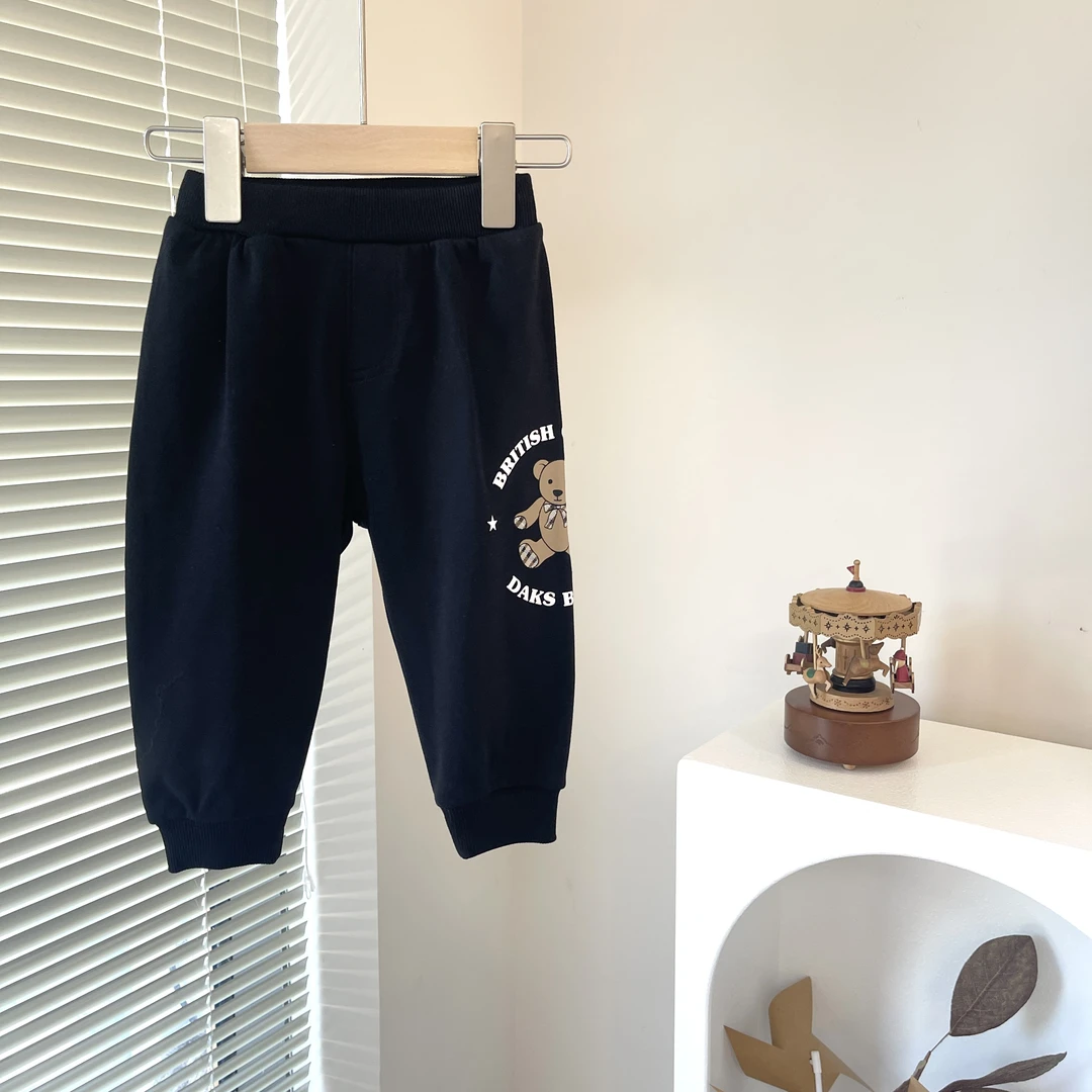 韩单 dak 24秋款 潮酷印花小熊 百搭黑色休闲卫裤