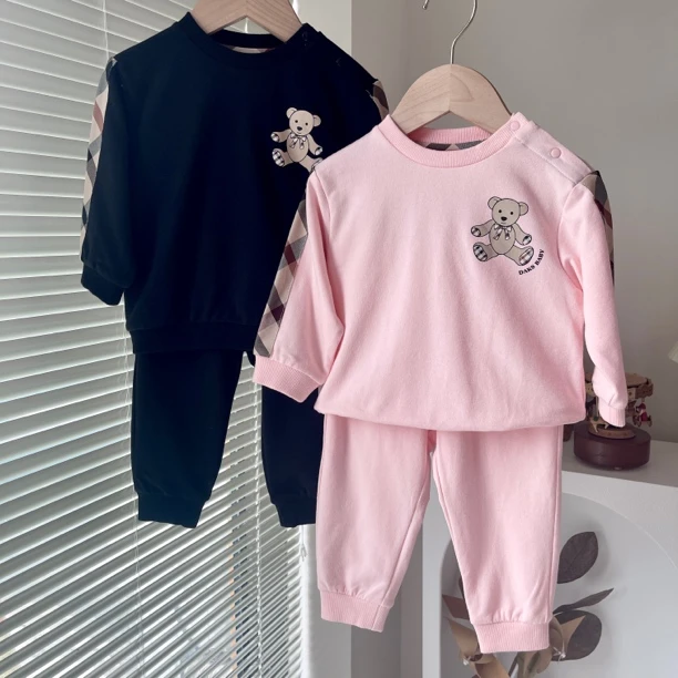 韩单 dak 24秋款 帅酷百搭 小熊黑色粉色 套装