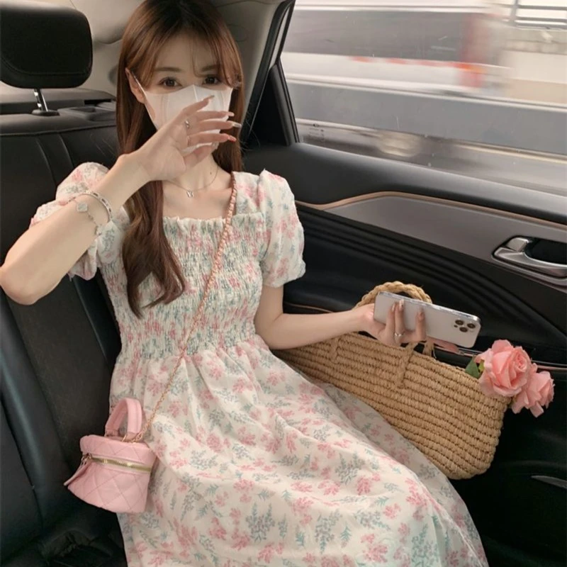 碎花方领连衣裙女夏季2025新款甜美收腰显瘦中长款超仙初恋系裙子