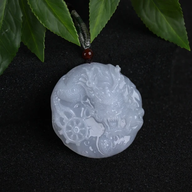 天然翡翠龙牌挂件（YP2948）