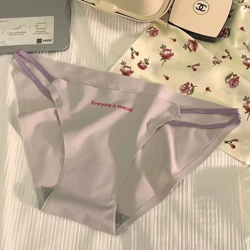 内裤女款一片式内裤无痕内裤透气舒适贴肤薄款低腰轻薄贴肤内裤女