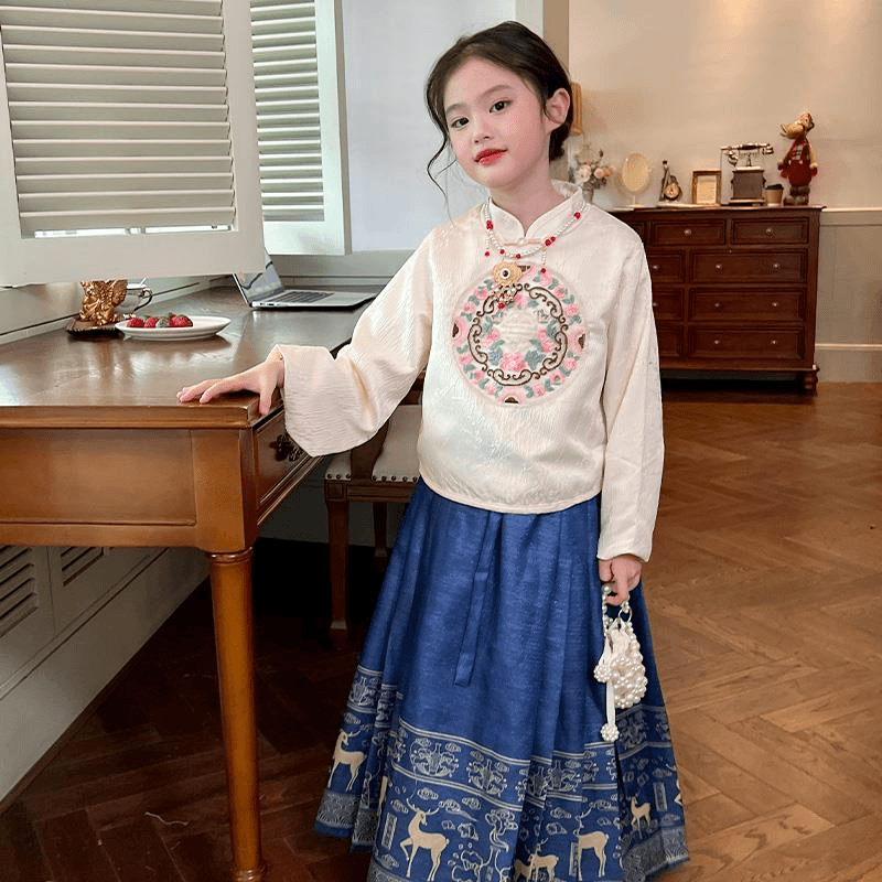 女童马面裙2024新款早春汉服古风儿童套装春秋季小女孩连衣裙童装