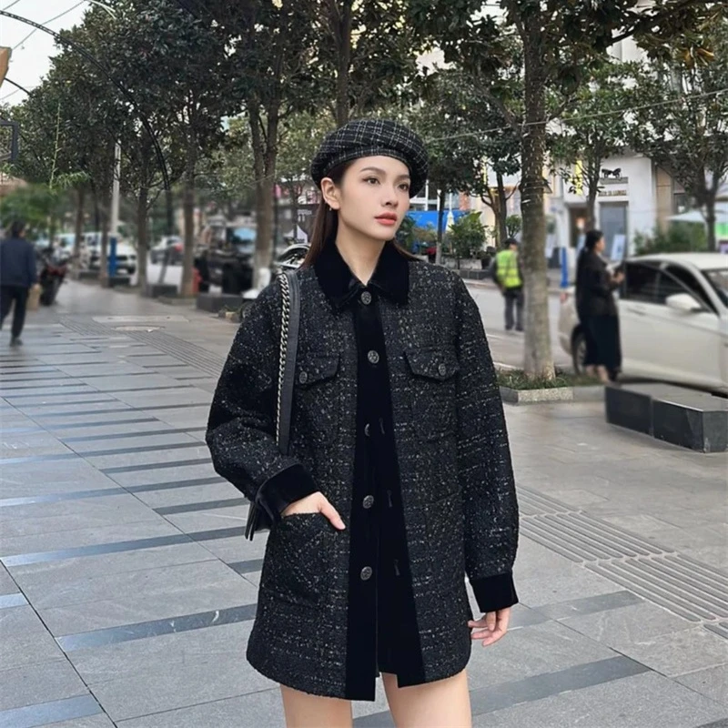 [AMSSGIRD】2024秋冬宽松翻领黑色丝绒拼接小香风中长款外套女