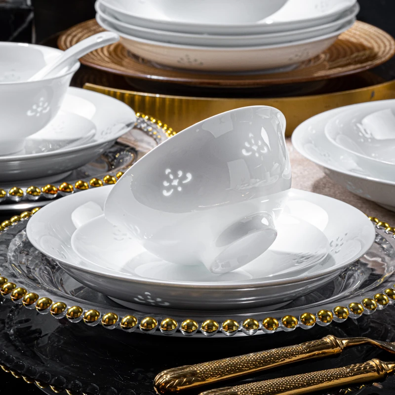 10人68头景德镇釉下彩餐具套装碗盘家用轻奢中式白瓷玲珑碗碟乔迁