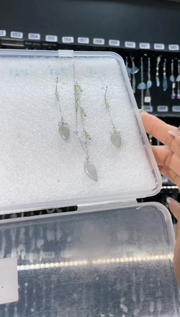 【闪购商品】紫晶耳饰银S925镶嵌 啦啦啦