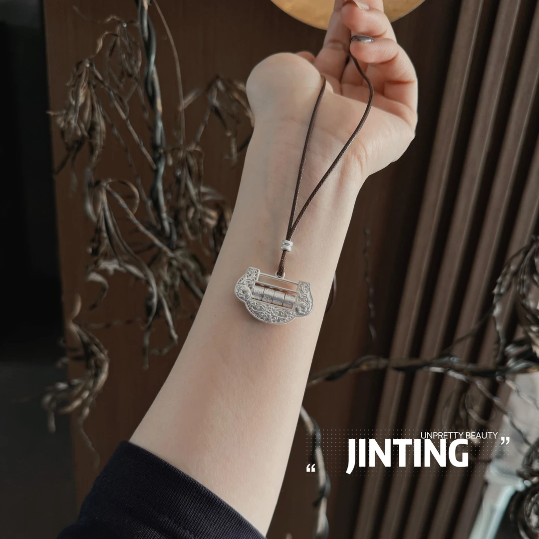 吊坠足银 时尚气质简约轻奢设计感可调节平安锁项链女--HT24y0228
