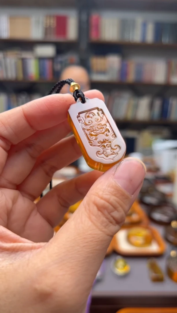 【闪购商品】琥珀颈饰未镶嵌仿古貔貅--多样性发一