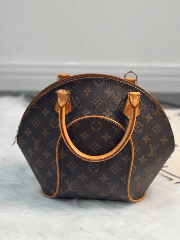 95新 LouisVuitton/路易威登 入目专属/河蚌手提包